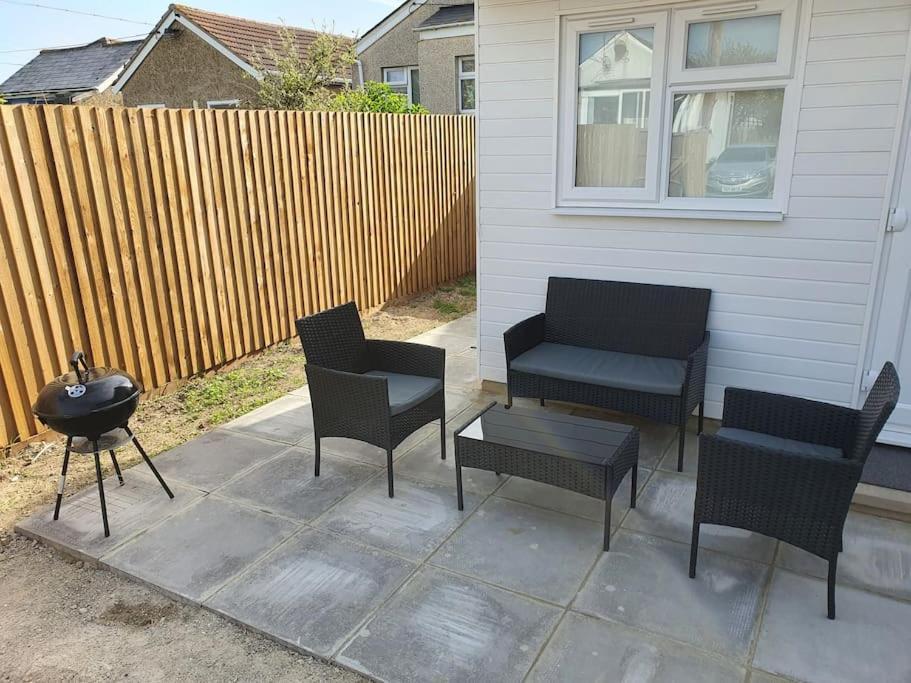 The Tiny Sea Gem Apartment Jaywick Sands Luaran gambar