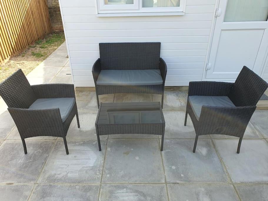 The Tiny Sea Gem Apartment Jaywick Sands Luaran gambar