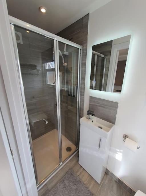 The Tiny Sea Gem Apartment Jaywick Sands Luaran gambar